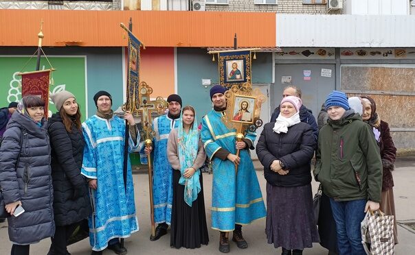 Участники клуба «Ладья» приняли участие в Крестном ходе