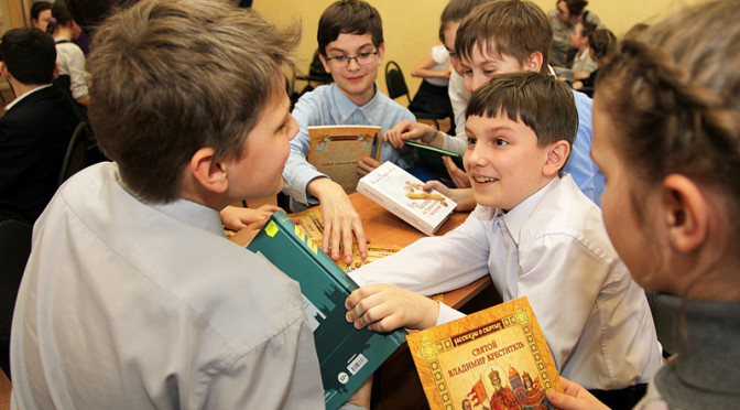 Брейн-ринг для воспитанников воскресных школ прошел в День Православной книги