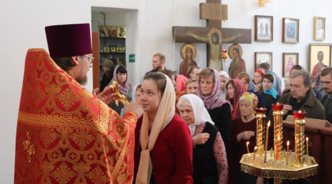 Божественная литургия в праздник Жен-мироносиц