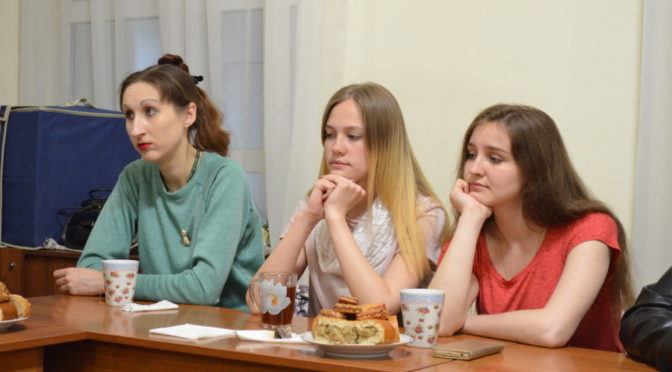 В молодежном клубе «Ладья» обсудили тему православной молитвы