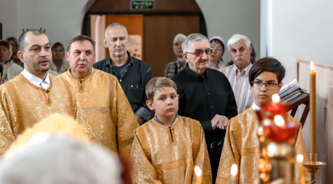 Богослужения в праздник святых апостолов Петра и Павла